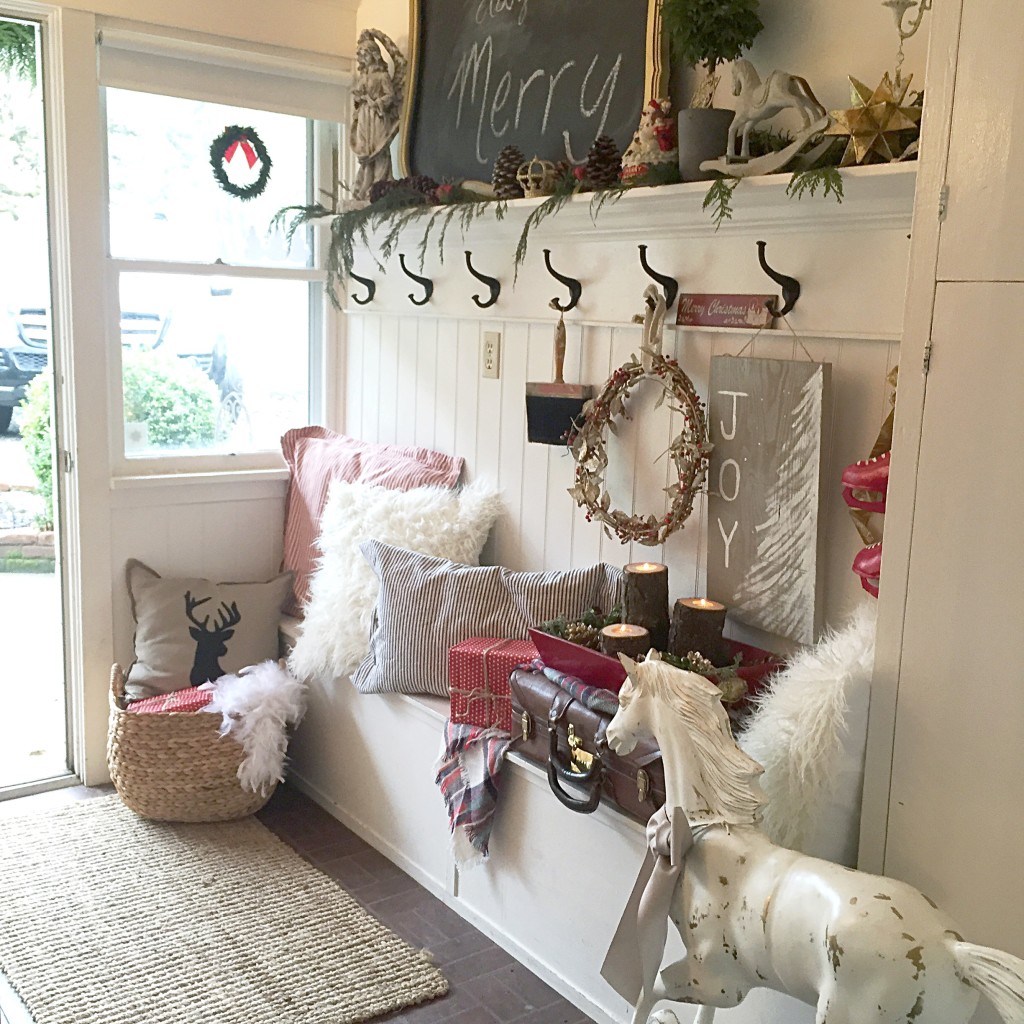 Farmhouse Christmas Home Tour|best christmas blog|farmhouse home tour|christmas blogs|farmhouse christmas|christmas decorating|french decorating for christmas|decorate home|home decor|shabby chic christmas|hallstromhome