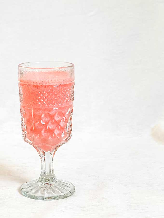 Raspberry Wedding Drink|Wedding Drink|Easy drinks|summer drinks|non Alcoholic drinks|Summer Wedding|outdoor dining|tablescape|summer table|recipes|best recipes|summer recipes|spring recipes|spring wedding|italian cream soda|italian cream soda recipe|easy recipes|kids recipes|HallstromHome