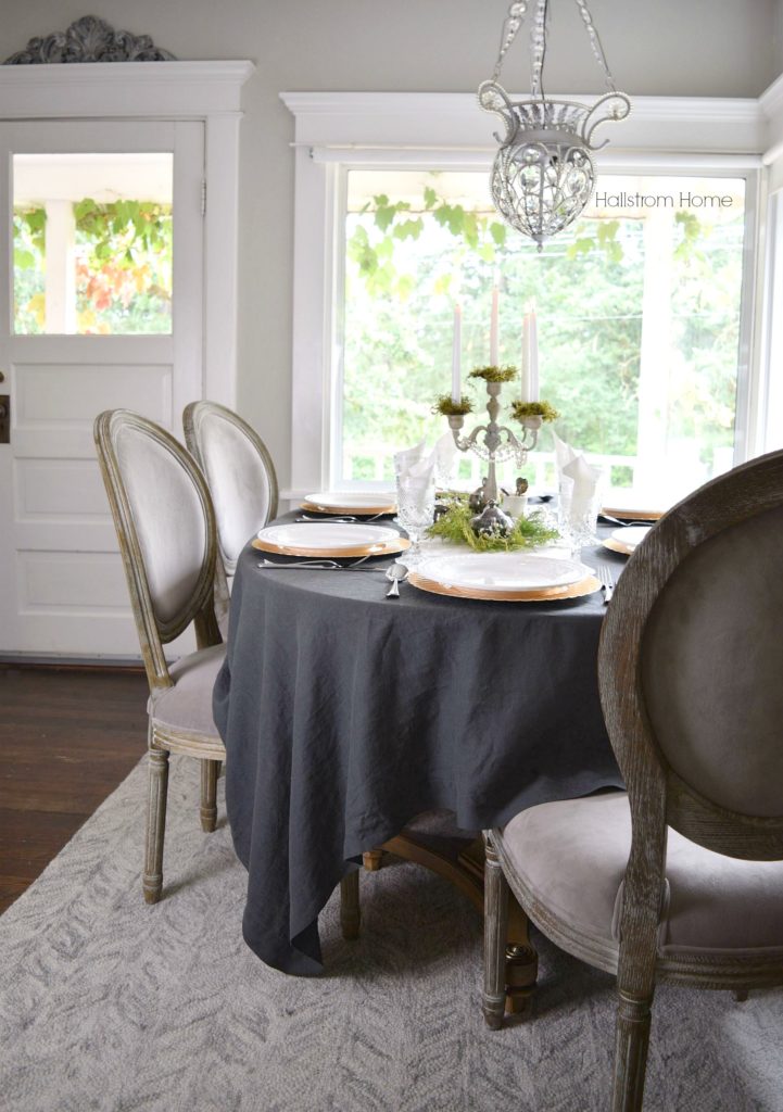 7-secrets-to-a-cozy-thanksgiving-table-setting-hallstrom-home-1