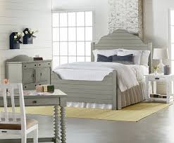 joanna gaines chalk style paint Hallstrom