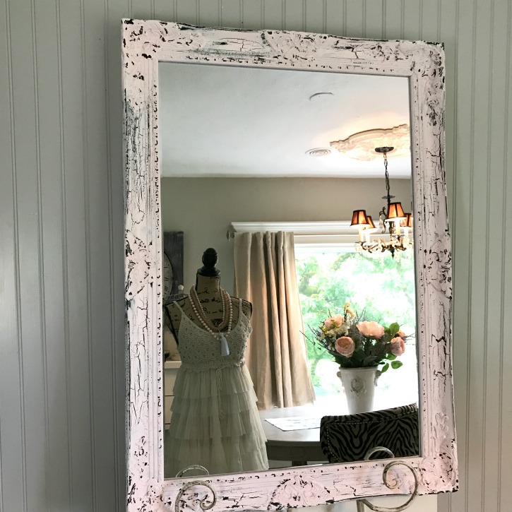 Easy Chippy Painted Mirror DIY