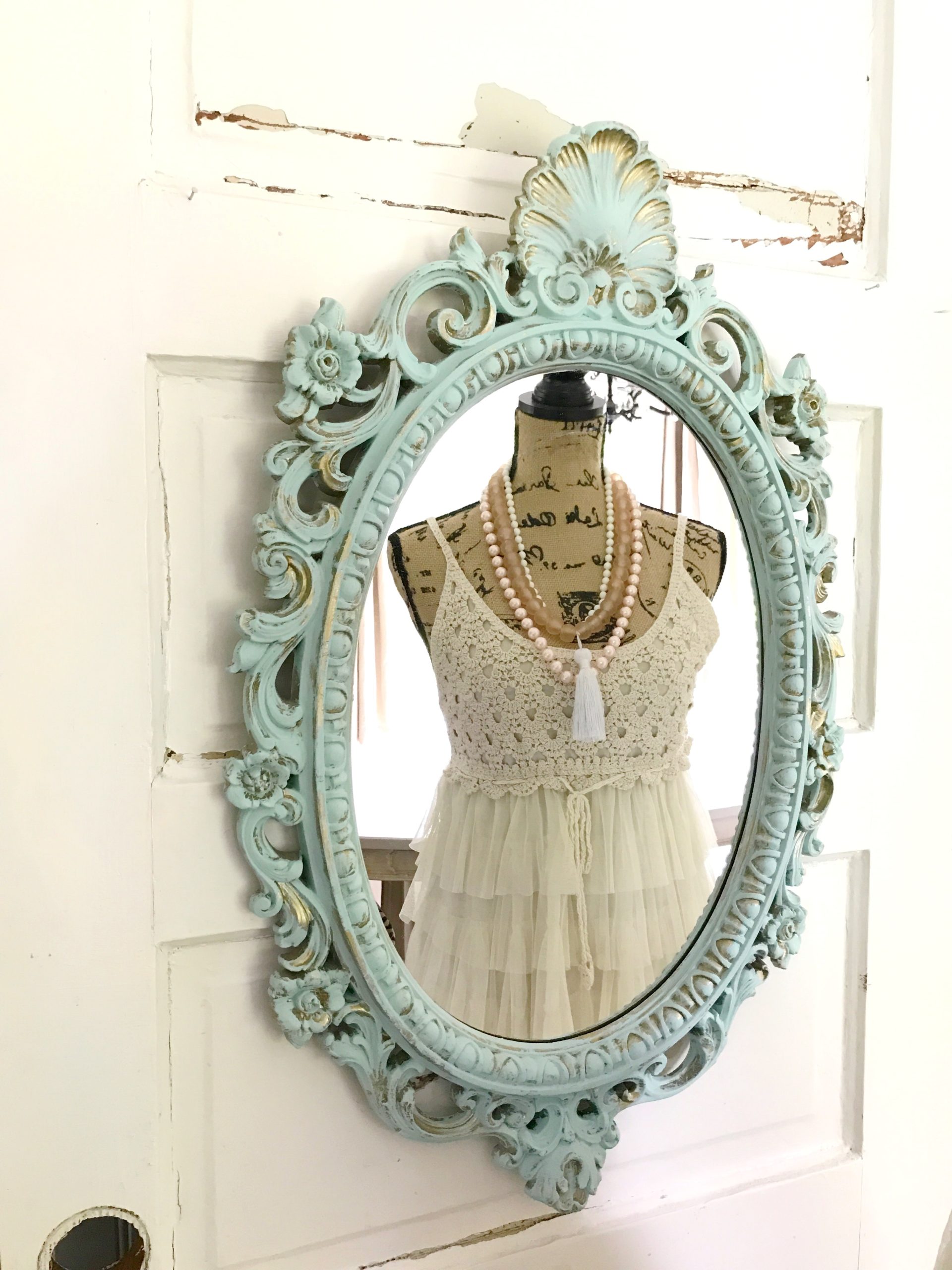 How to Update a Antique Mirror with Chalk Paint