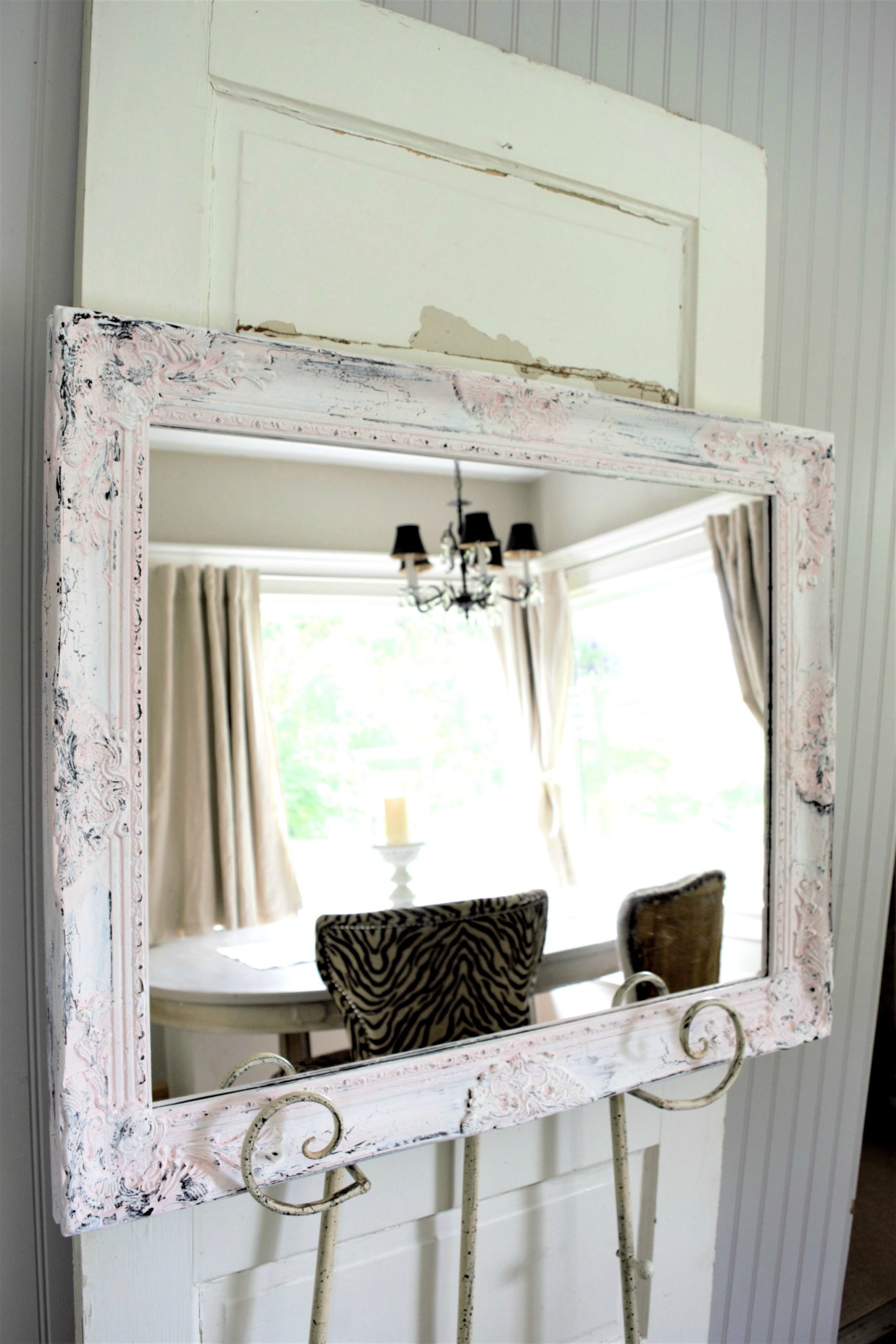 Easy Chippy Painted Mirror DIY