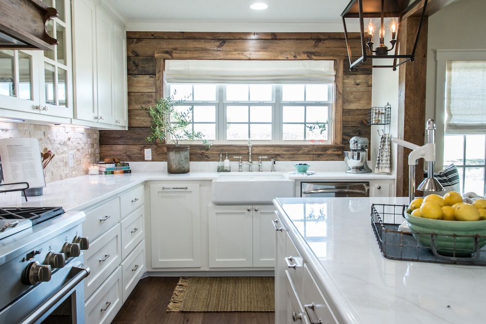 seven farmhouse kitchen designs