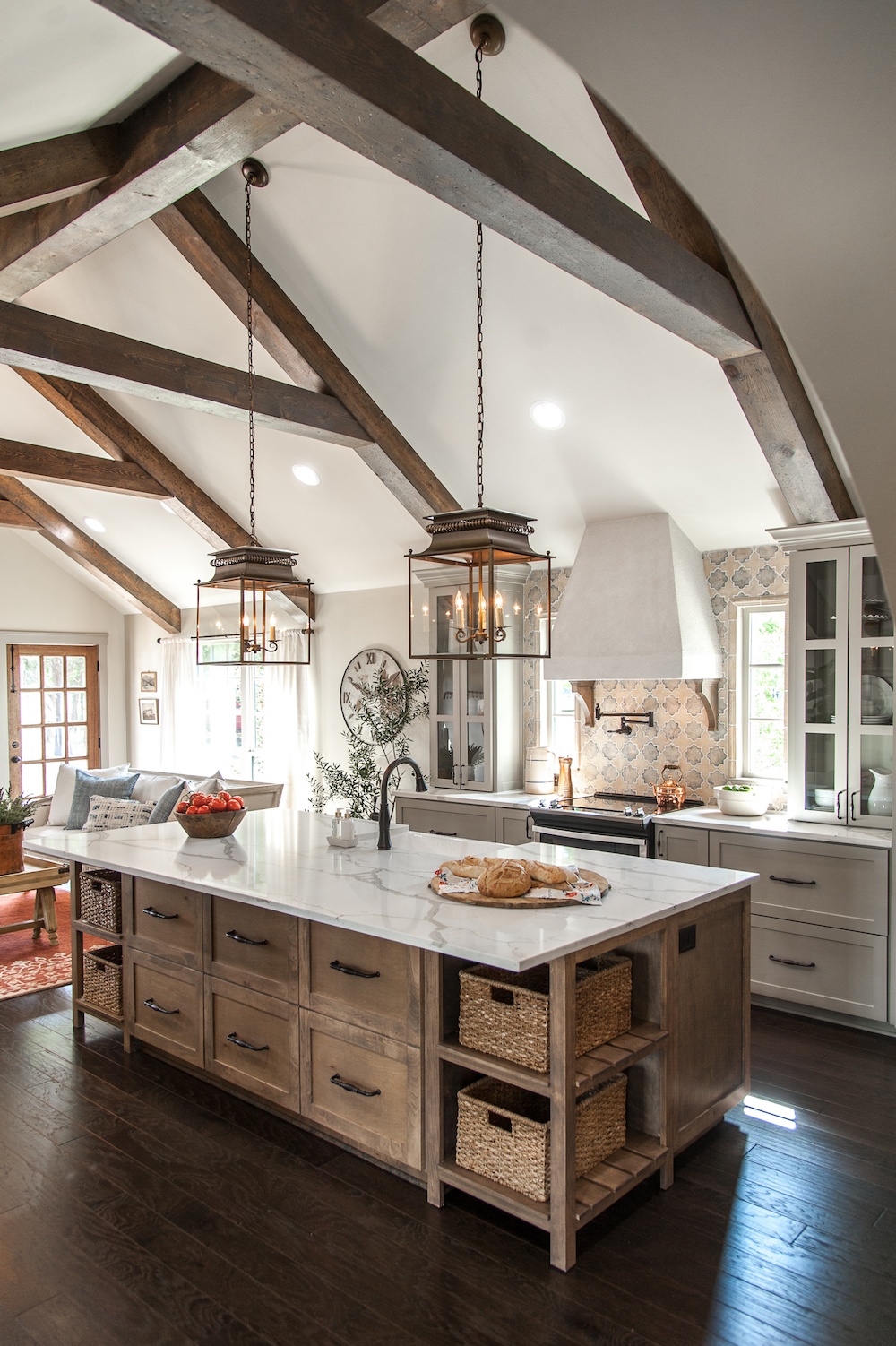 Seven Farmhouse Kitchen Designs – Hallstrom Home