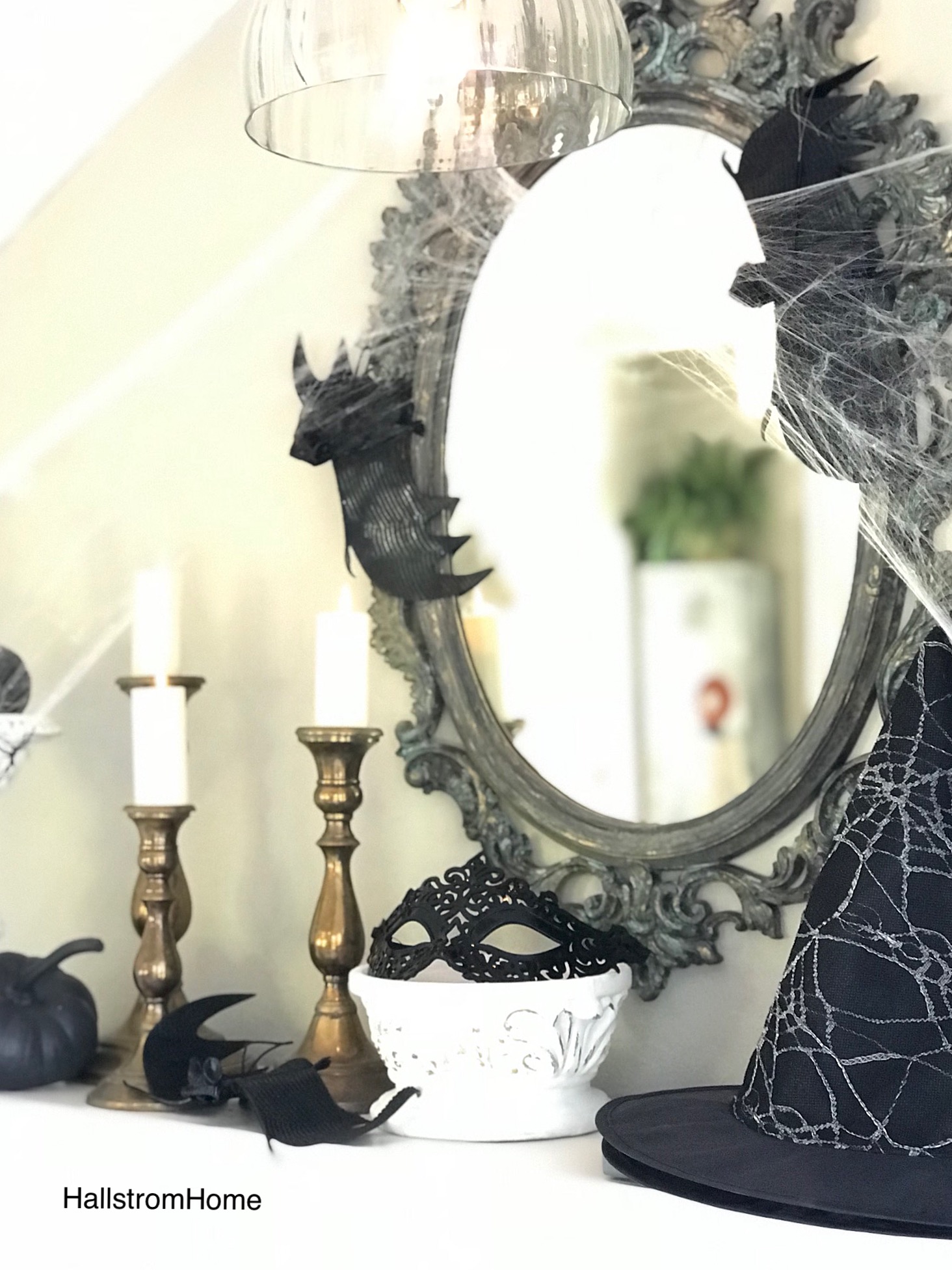 Classy Halloween Table with Just a Little Spooky