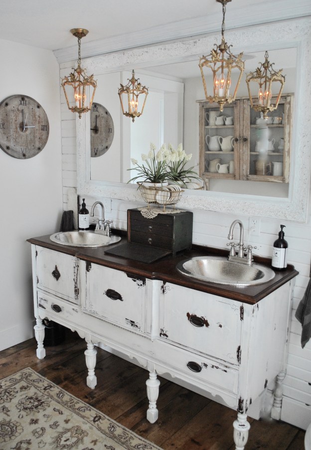 13 Beautiful Farmhouse Bathrooms|farmhouse bathroom|farmhouse bathroom shower curtain|farmhouse bathroom decorating ideas|farmhouse bathroom vanity|bathroom vanity|farmhouse decor|shabby chic|hallstromhome