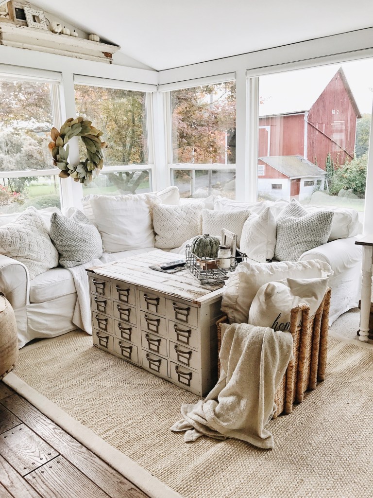 10 Gorgeous iFarmhousei iLivingi iRoomsi a Hallstrom Home