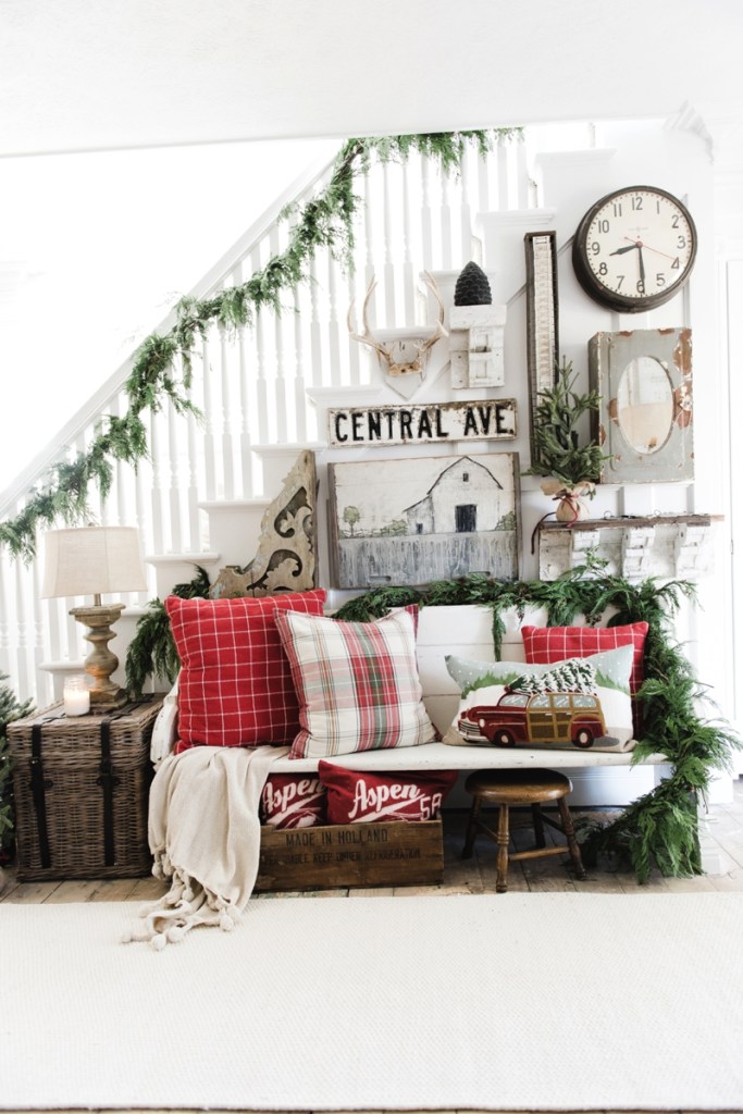 The Best Christmas Farmhouse Decor on Amazon|farmhouse Christmas|Christmas Decor|Amazon Prime|Amazon finds|amazon seasonal decor|Farmhouse Christmas decorating ideas|farmhouse Christmas Decor ideas|Christmas decorating|Christmas ideas|farmhouse Christmas decor|holiday home decor|seasonal Christmas decor|shabby chic Christmas|housebeautiful|hallstromhome