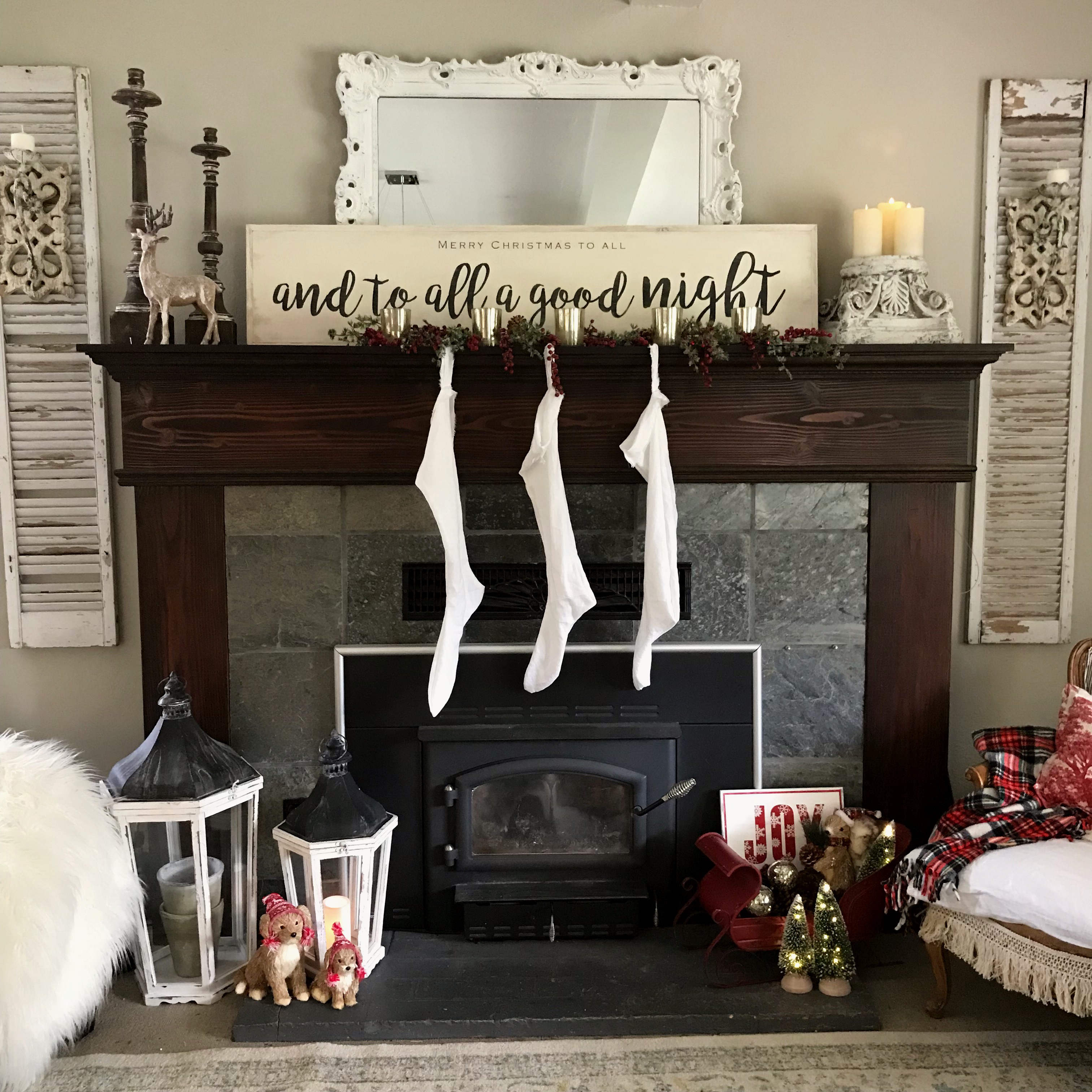 20 Favorite Farmhouse Christmas Signs