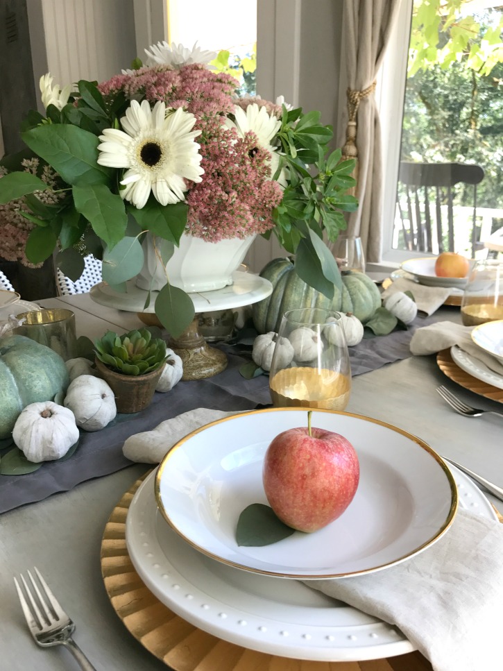 Our Thanksgiving Table with Our Favorite Stuffing|thanksgiving table setting|thanksgiving tablescape|Thanksgiving stuffing recipe|classic stuffing recipe|simple stuffing recipe|traditional stuffing recipe|homemade stuffing recipe|recipes for Thanksgiving stuffing|stuffing recipe for turkey|best recipes|fall recipes|holiday recipes|recipes for kids|hallstromhome