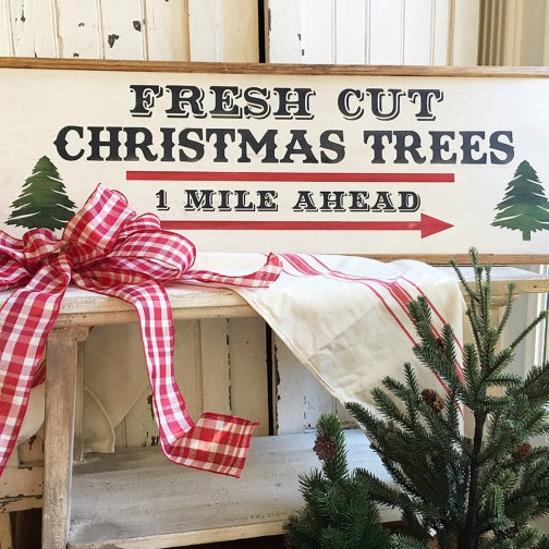 20 Favorite Farmhouse Christmas Signs