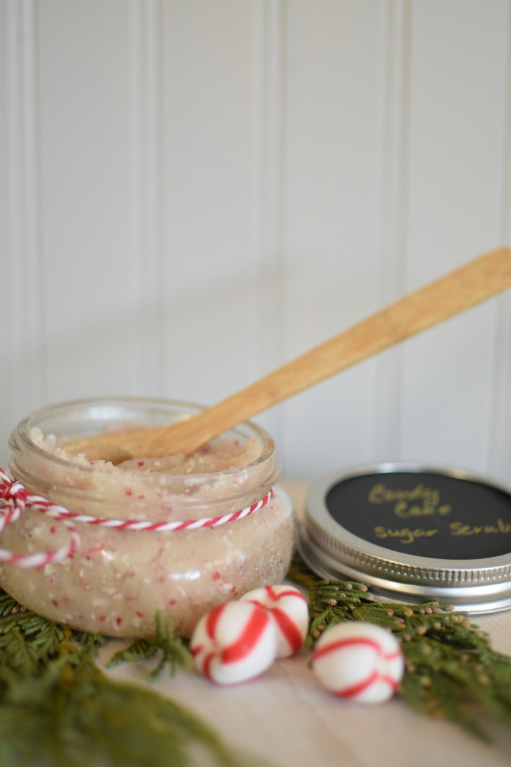 Organic Sugar Scrub That Kids Can Make|easy homemade sugar scrub|diy sugar scrub kids|foot scrub for kids|how to make sugar scrub for gifts|body scrub|christmas gifts|gifts kids can make|diy tutorial sugar scrub|christmas sugar scrub|peppermint sugar scrub|christmas gifts for kids|Hallstromhome