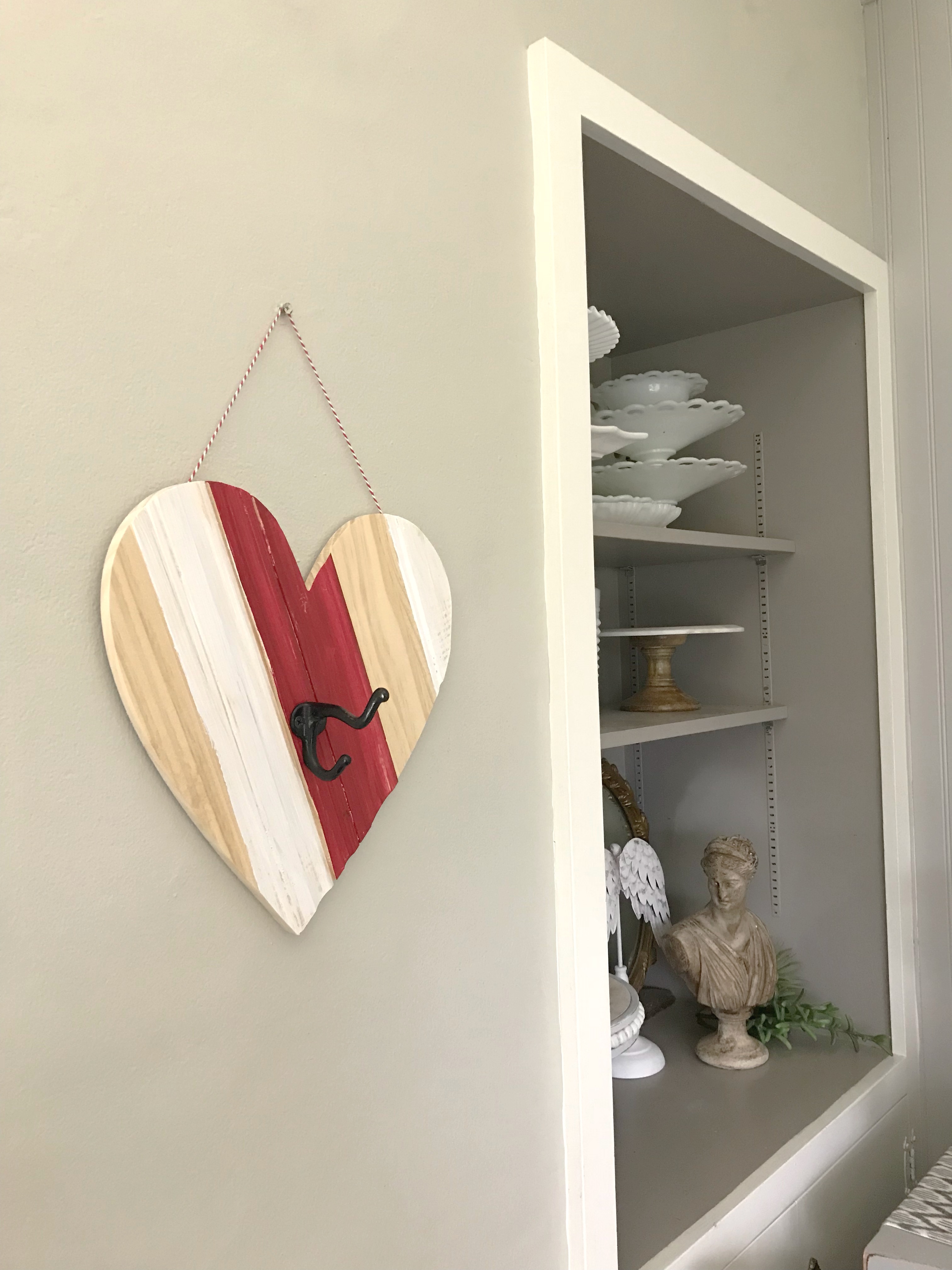 Heart Shape with Coat Hook and storage nook with cake stands