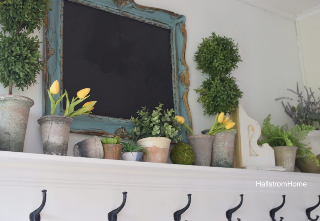 Our 100 Year Old Farmhouse Spring Tour|farmhouse house tours|farmhouse home tour|shabby chic farmhouse|white farmhouse|farmhouse decor|spring home tour|farmhouse decor tour|spring farmhouse decor|