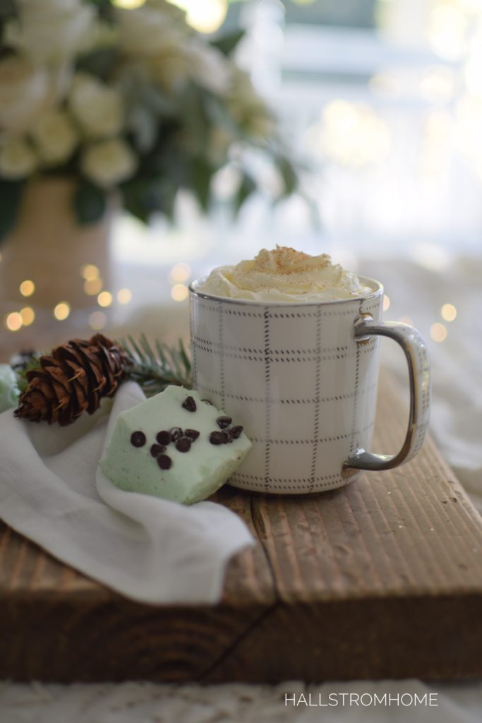 Homemade Marshmallows/Mint Chocolate Chip|mint marshmallow recipe|mint chocolate chip|mint chocolate marshmallow recipe| mint chocolate chip marshmallows|marshmallow recipe|Christmas recipes|Holiday recipes|marshmallow recipe mint|kids recipes|recipes for kids|gift recipes|christmas recipe gifts|unique edible gifts|homemade edible gifts|hallstromhome