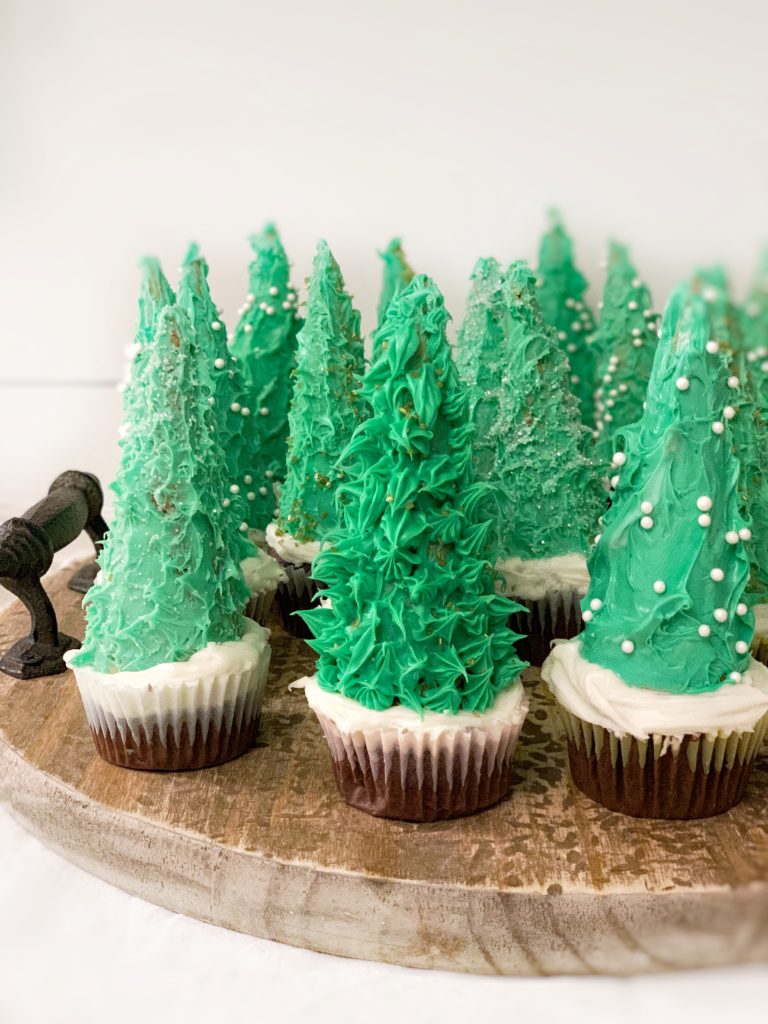 Christmas Tree Cupcakes with Sugar Cones|christmas cupcakes|christmas cupcake ideas|christmas recipes|holiday recipes|dessert|christmas dessert|kids recipes|recipes kids can make|ice cream cone tree|christmas tree cupcake|hallstromhome