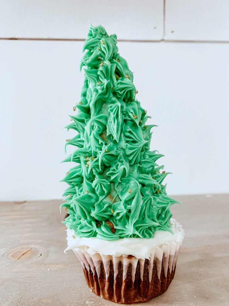 Christmas Tree Cupcakes with Sugar Cones|christmas cupcakes|christmas cupcake ideas|christmas recipes|holiday recipes|dessert|christmas dessert|kids recipes|recipes kids can make|ice cream cone tree|christmas tree cupcake|hallstromhome