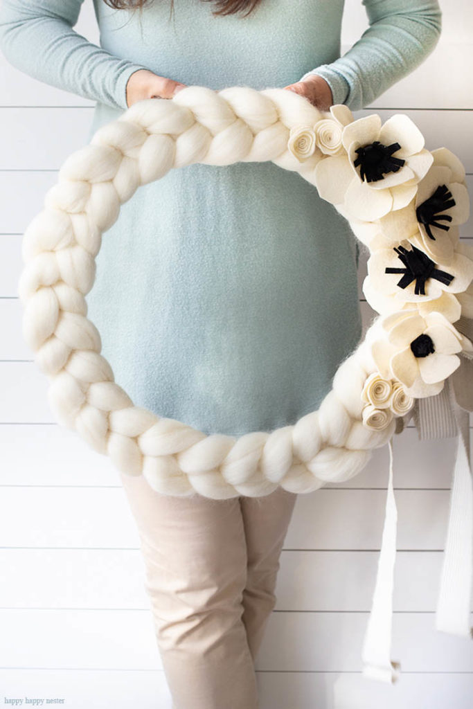 Tissue Paper Floral Wreath|paper flower wreath|how to make paper flowers|diy wreath|new years wreath|wreath with banner|paper flower wreath diy|paper wreath diy|how to make a paper flower wreath|kids diy|kids craft|new years floral wreath|paper banner|tissue paper flowers|paper flowers|paper flowers diy|hallstromhome