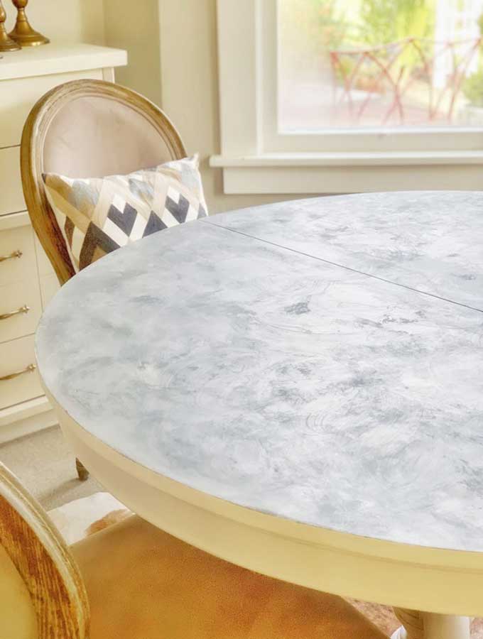 Faux Marble Chalk Painted Table Top Tutorial|faux marble tabletop diy|chalk paint marble effect|faux marble countertop|faux marble paint|faux marble paint tutorial|faux marble floor|hot to paint faux marble|how to paint faux marble countertop|faux marble paint diy|how to paint faux marble|chalk paint faux marble|chalk paint|chalk paint tips|chalk paint diy|hallstrom Home