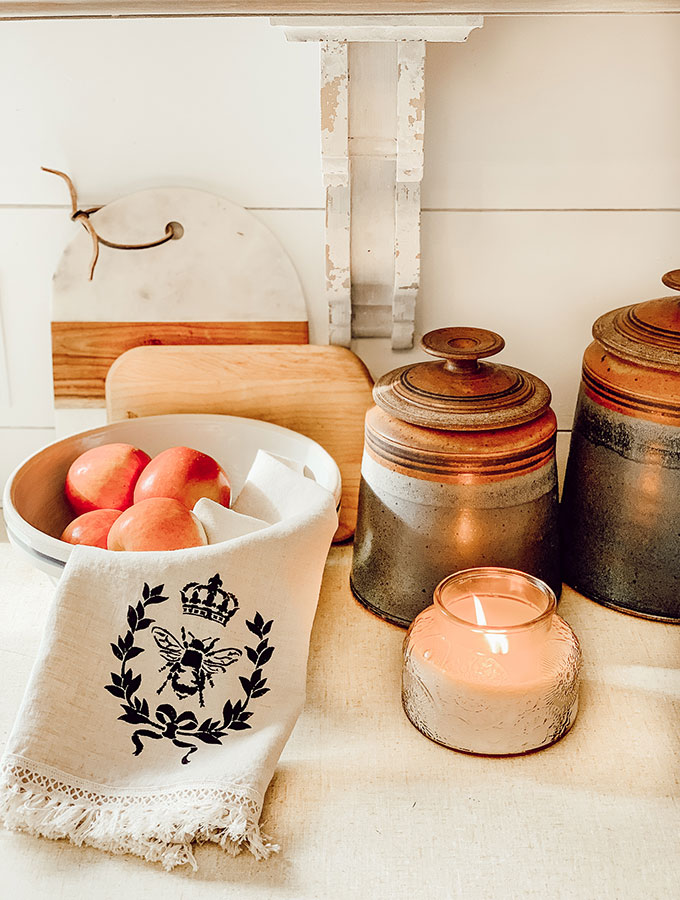 What Is a Tea Towel? Different Ways to Use This Kitchen Cloth