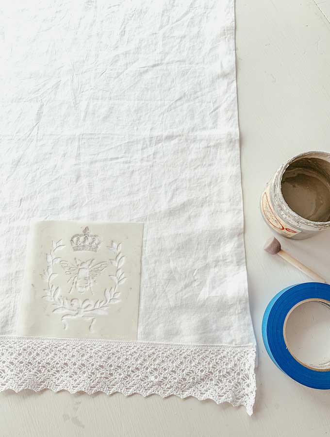 Stencil Tea Towel Tutorial with Chalk Paint|stenciled tea towel|Vintage kitchen tea towels|painted dish towels|decorating tea towels|how to stencil a tea towel|farmhouse diy|diy craft|kids craft|french cottage|french bee stencil|home decor|shabby chic|hallstrom home