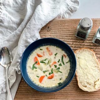 Creamy Potato Hamburger Soup|instant pot soup|instant pot recipe|dairy free potato soup|ground hamburger soup|winter recipes|comfort recipes|easy recipes|easy dinner|one pot recipes|kids recipes|instant pot meals|creamy soup|diary free dinners|Diary free creamy soup|HallstromHome