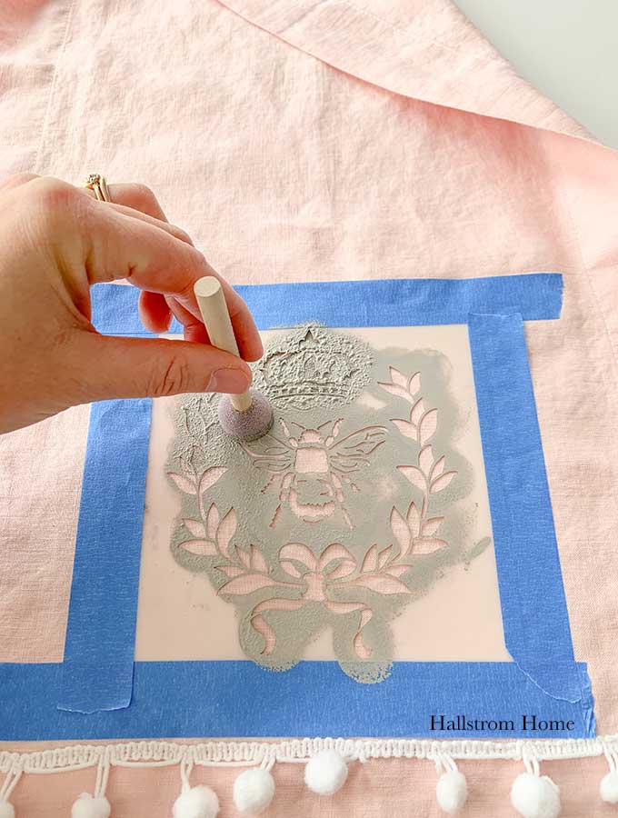 Stencil Tea Towel Tutorial with Chalk Paint|stenciled tea towel|Vintage kitchen tea towels|painted dish towels|decorating tea towels|how to stencil a tea towel|farmhouse diy|diy craft|kids craft|french cottage|french bee stencil|home decor|shabby chic|hallstrom home