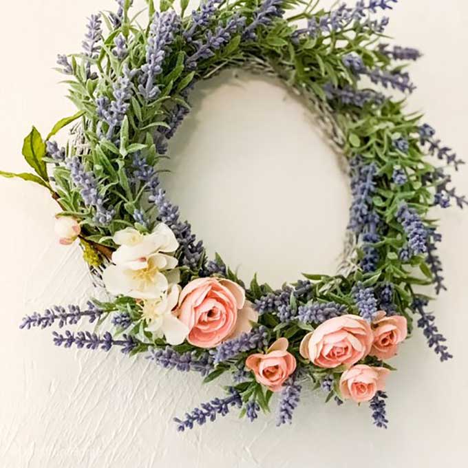 Spring Wreath Ideas|unique Spring wreath ideas|spring wreath diy|wreath diy|easter wreath|succulent wreath|boxwood wreath|cotton stem wreath|bicycle wreath|floral wreath|Spring wreath Pinterest|diy wreath ideas|how to make a floral wreath|Spring wreath ideas with burlap|grapevine wreath for spring|Spring wreath ideas for front door|spring diy|kids diy|easy diy|homemade Spring wreath ideas|Hallstrom Home