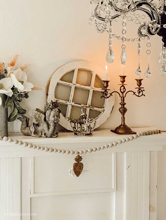 French Country Mantel Decor|country mantel decorating ideas|french country mantel|french country decor|mantel decor ideas|spring mantel decor|farmhouse mantel decor|everyday mantel decor|shabby chic|french farmhouse|hallstromhome
