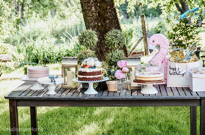 Easy Backyard Flamingo Birthday Party – Hallstrom Home