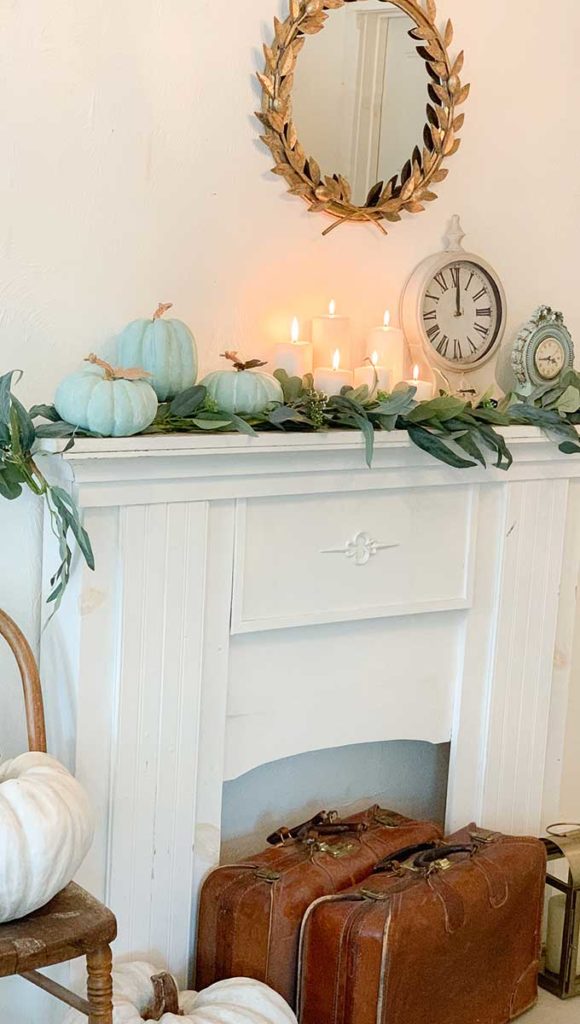 Fall Mantel Decor with Chalk Painted Pumpkins |simple mantel|simple fall mantel|cozy home|hygge home|easy diy|fall diy|fall crafts|gold leaf mirror|chalk paint craft|chalk paint diy|fall mantel decor|Fall home decor|fall farmhouse|farmhouse style|diy fall pumpkins|chalk painting pumpkins|painting pumpkins diy|neutral fall mantel |shabby chic mantel|Hallstrom Home