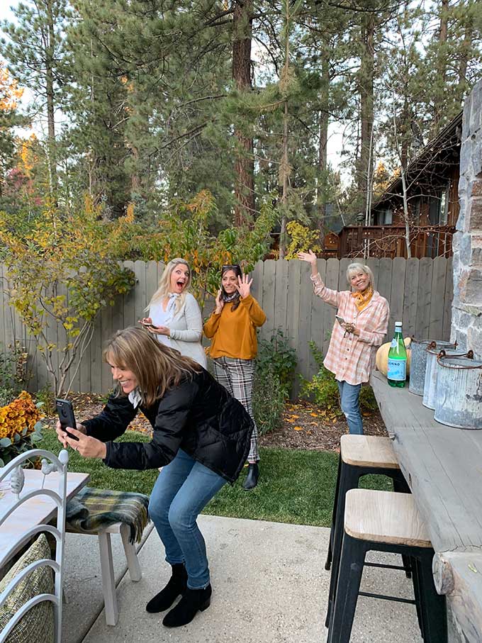 My Trip to Big Bear with Fig and Twigs |Craft diy|craft weekend|farmhouse style|big bear lake|pumpkin crafts|fall crafts|painting diy|painting crafts|flower arrangements|girls weekend|getaway weekend|fall tablescapes|french decor|french style|Hallstrom Home