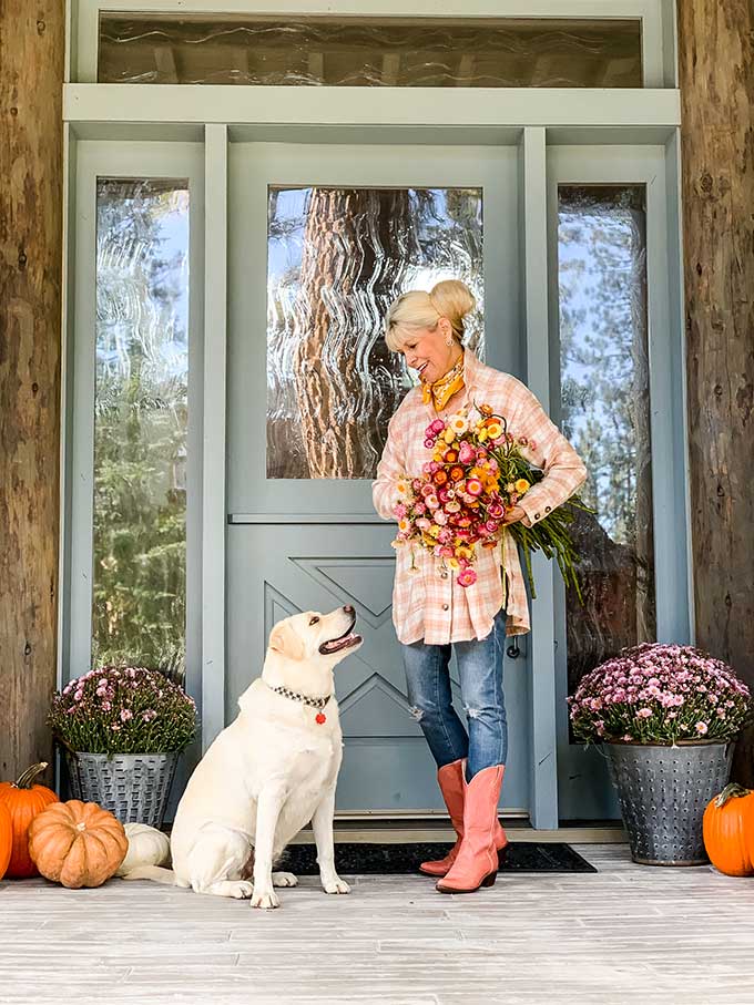 My Trip to Big Bear with Fig and Twigs |Craft diy|craft weekend|farmhouse style|big bear lake|pumpkin crafts|fall crafts|painting diy|painting crafts|flower arrangements|girls weekend|getaway weekend|fall tablescapes|french decor|french style|Hallstrom Home