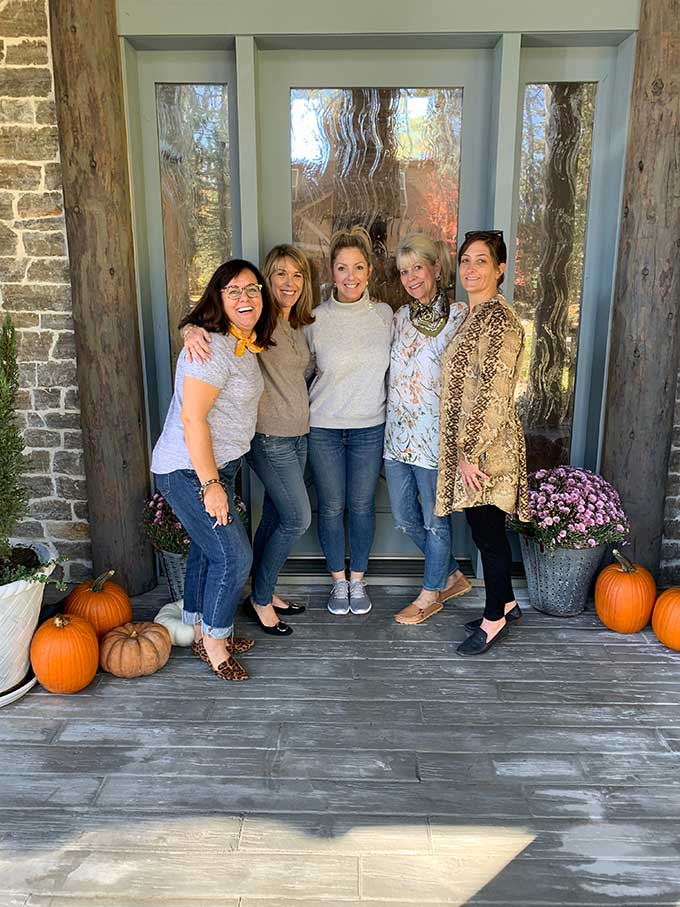 My Trip to Big Bear with Fig and Twigs |Craft diy|craft weekend|farmhouse style|big bear lake|pumpkin crafts|fall crafts|painting diy|painting crafts|flower arrangements|girls weekend|getaway weekend|fall tablescapes|french decor|french style|Hallstrom Home