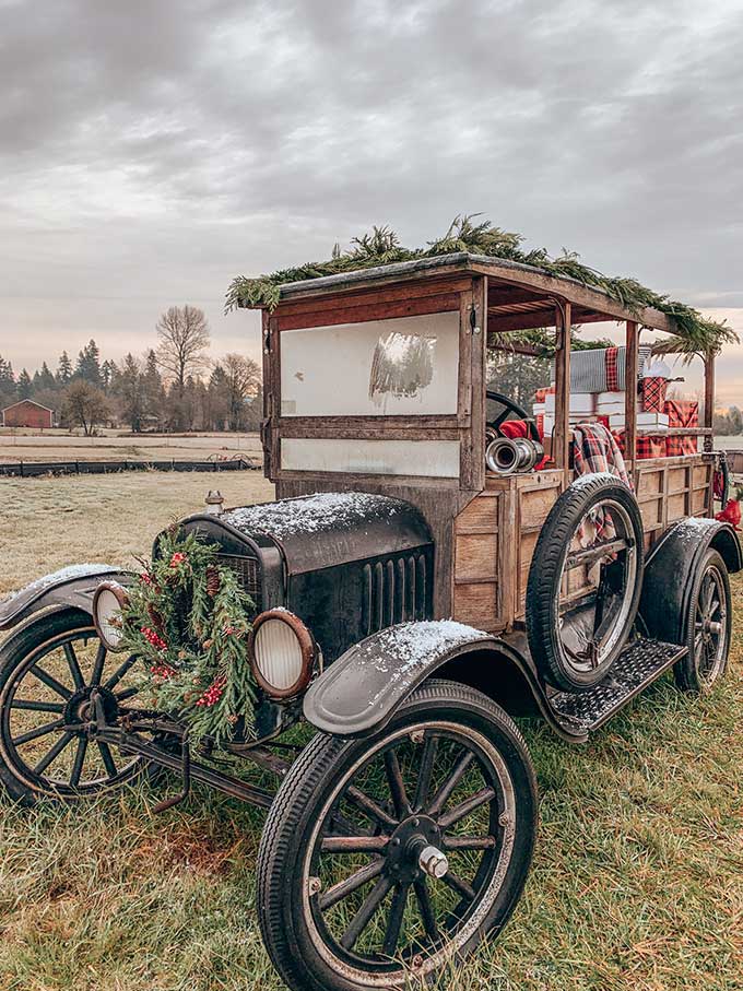 Old Truck Photo Shoot Tips |farmhouse style|christmas decor|farmhouse christmas|vintage christmas truck|vintage truck|christmas vintage truck|farmhouse decor|christmas delivery|christmas truck|old truck photo shoot|holiday decor|photo styling tips|photo tips|old truck|christmas tips|easy christmas decor|easy farmhouse christmas|white christmas |Hallstrom Home