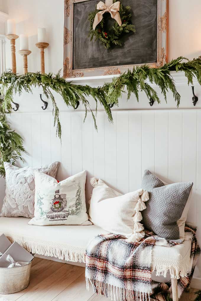 Farmhouse Entry with Fresh Holiday Garland |Christmas decor|farmhouse Christmas|farmhouse entryway|white farmhouse|christmas garland|decorate for christmas|shabby chic home|shabby chic decor|farmhouse style|christmas chalk board|christmas wreath|christmas garland|Hallstrom home