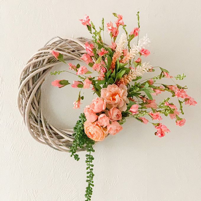 How To Make a Spring Wreath; Step By Step Guide |wreath diy|spring wreath|front door wreath|shabby chic wreath|farmhouse wreath|farmhouse decor|mudroom|mudroom update|brick wall|angel statue|easter wreath|easter egg wreath|farmhouse style|white farmhouse|farmhouse mudroom|wreath tutorial|Hallstrom Home