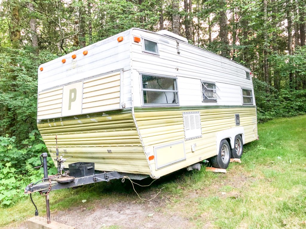Beginner Vintage Trailer Remodel |Camper Fixer upper/Caravan remodel/diy trailer/vintage camper/summer camper/ how to remodel vintage trailer/hallstromhome