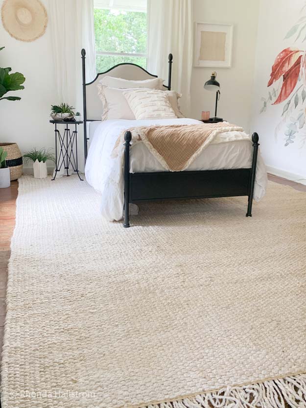 7 Style Tips for a Girls Bedroom |girls bedroom|farmhouse rug|modern farmhouse|modern rug|boho room|girls room|girls bedroom|Girls bedroom decor|boho bedding|house plants|best house plants|jute rug|layer rug|fringe rug|Hallstrom Home