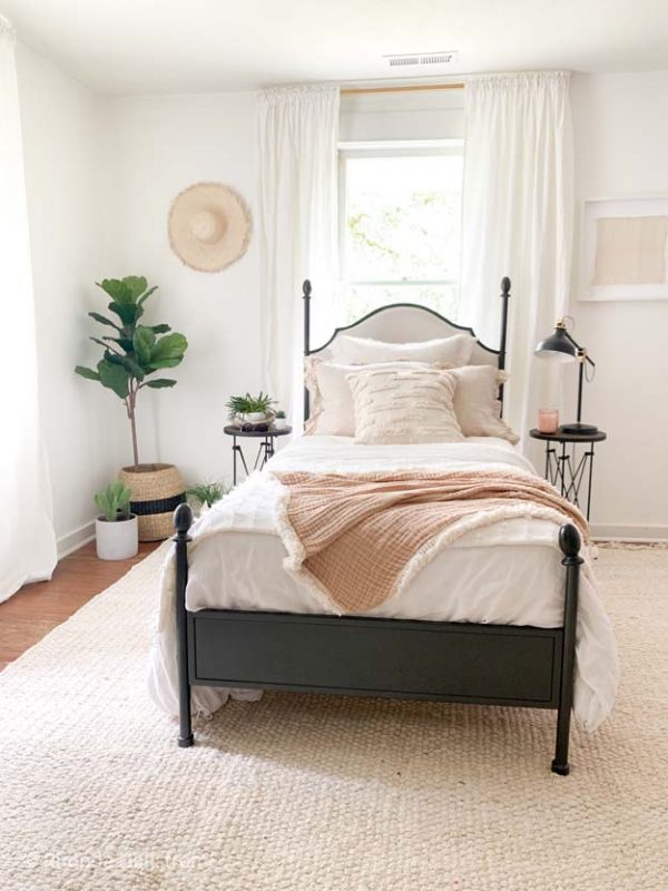 7 Style Tips for a Girls Bedroom – Hallstrom Home