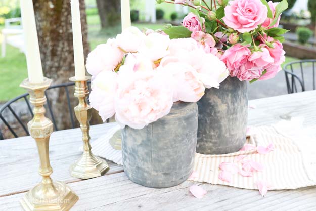 Modern Farmhouse Mud Paint Vases |mud vase|diy mud vase|painted vase|painting diy|mud vase tutorial|diy aged pots|diy found pottery|diy textured vase|textured vase|diy mud vase farmhouse|farmhouse diy|modern farmhouse|Hallstrom Home