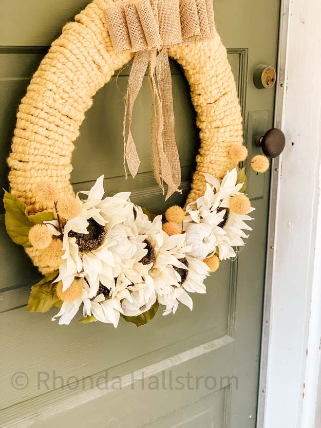 Fall Yarn Wreath Tutorial |Yarn Wreath|Fall Wreath|DIY Yarn Wreath|Sunflower Wreath|DIY Fall Wreath|Easy Wreath DIY|Wreath Tutorial|Farmhouse Wreath|Fall Farmhouse|Fall Decor|Hallstrom Home