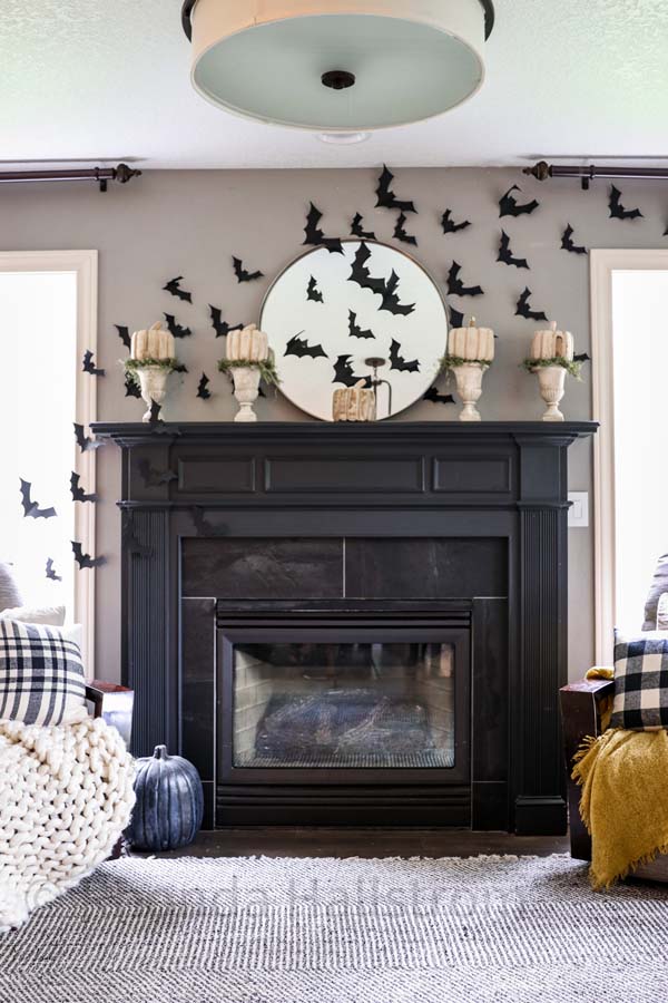 Halloween Mantel |how to decorate mantel|style for halloween|black and white halloween|glam goth halloween|spooky halloween|bat mantel|halloween mantel with bats|halloween mantel ideas|halloween decorations|hallstromhome