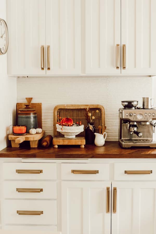 Fall Kitchen Decor on a Budget |fall on a budget|decor budget|fall kitchen tour|fall home tour|fall decor|budget decorating|budget friendly decor|farmhouse style|fall farmhouse|fall budget tips|Hallstrom Home