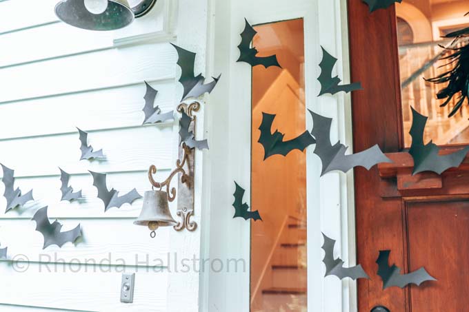 Halloween Bat Porch Decor with Printable |diy your porch|bat printables|halloween porch|spooky halloween|bat printables|cricut machine bats|farmhouse halloween|outdoor bat decorations|halloween diy|easy halloween diy|halloween porch with bats|Hallstrom Home