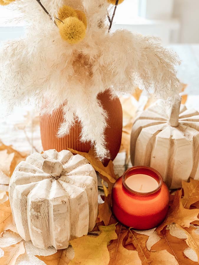 Baking Soda Texture Paint DIY |textured clay vase|terra cotta diy|textured paint diy|boho diy vase|fall tablescape|pampas grass tablescape|farmhouse decor|boho fall decor|Hallstrom Home