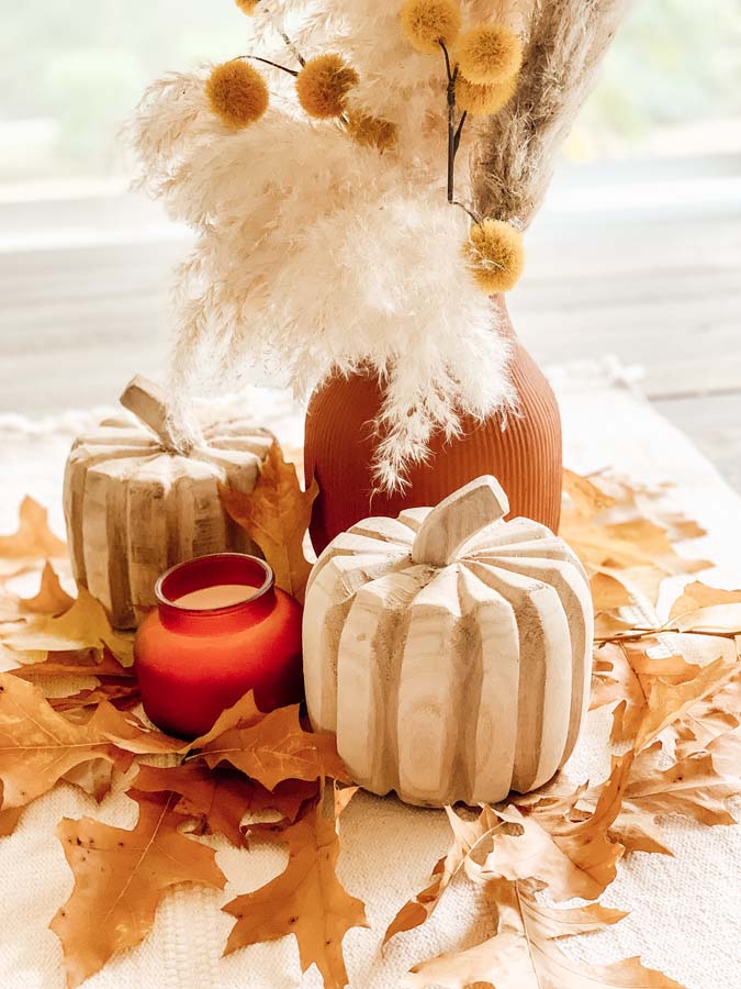 Baking Soda Texture Paint DIY |textured clay vase|terra cotta diy|textured paint diy|boho diy vase|fall tablescape|pampas grass tablescape|farmhouse decor|boho fall decor|Hallstrom Home