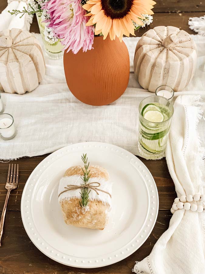 Fall Tablescapes|farmhouse decor|fall table|fall centerpiece|fall bouquet|fall wedding table||fall farmhouse tablescape|20 fall centerpieces|pumpkin decor|fall pumpkin|fall tablescape decorations|HallstromHome