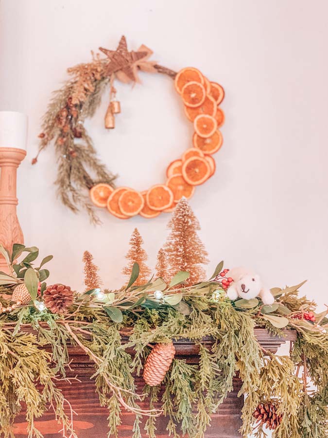 Dried Orange Wreath |dried orange diy|wreath diy|christmas wreath|easy wreath tutorial|farmhouse decor|farmhouse Christmas|vintage christmas|dried oranges|dried orange wreath tutorial|orange garland|HallstromHome